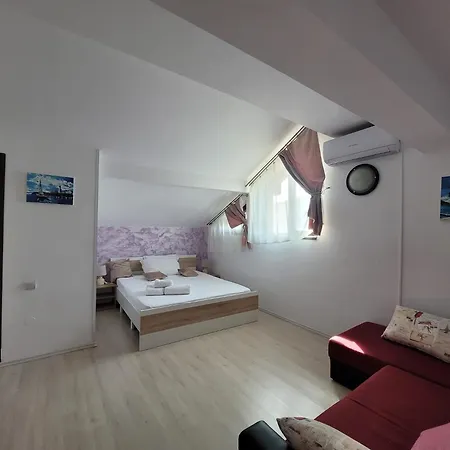 Casa Octaral