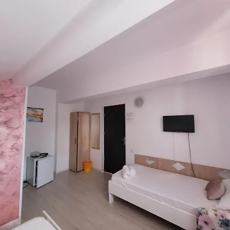 Casa Octaral