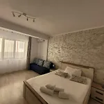 Casa Octaral Gazde/Camere de închiriat