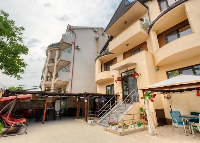 בית אירוח Casa Octaral *