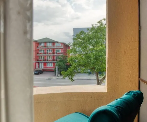 Casa Octaral בית אירוח אפורי נורד