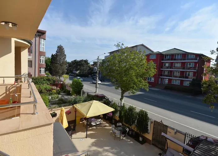 בית אירוח Casa Octaral