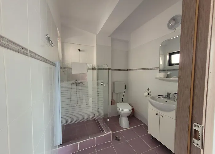 Casa Octaral * אפורי נורד