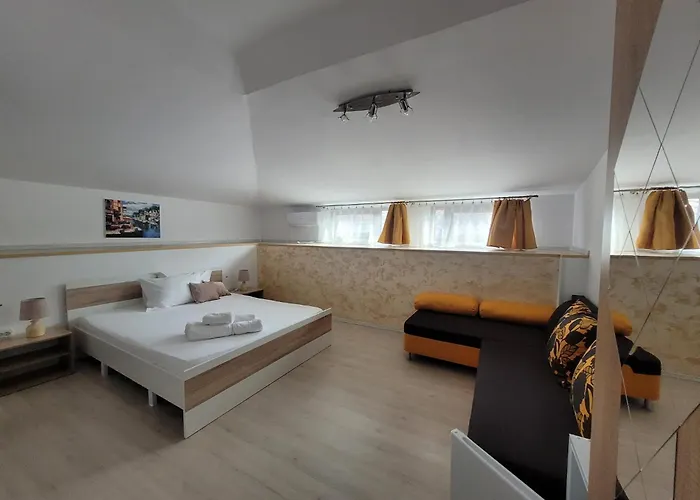 Casa Octaral בית אירוח אפורי נורד