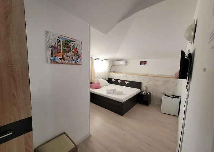 Casa Octaral אפורי נורד