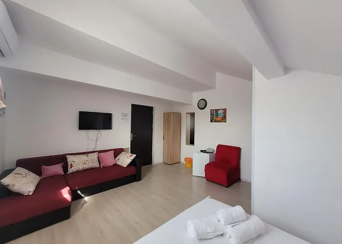 בית אירוח Casa Octaral